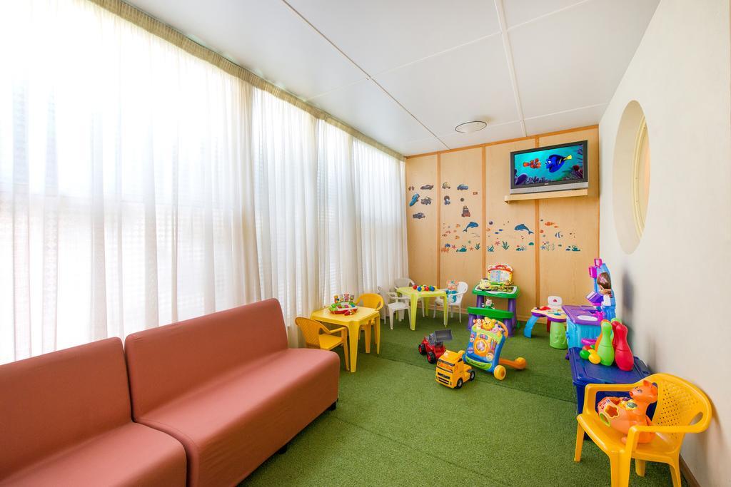 Hotel Cuba Милано Мартима Екстериор снимка